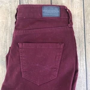 Aeropostale high wasted burgandy jegging.
